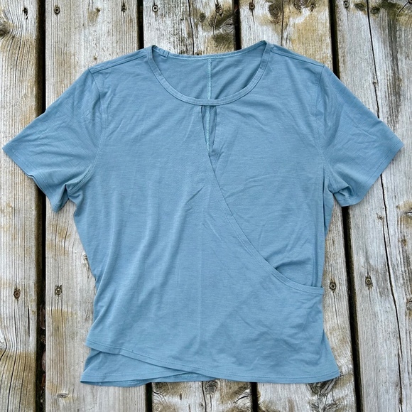 Lululemon ⎮ Round Trip Short Sleeve - Picture 7 of 8